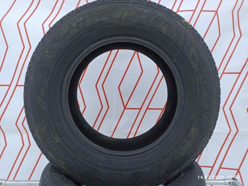 Шины Nokian Tyres Line 235/65 R16C -- б/у 5.5